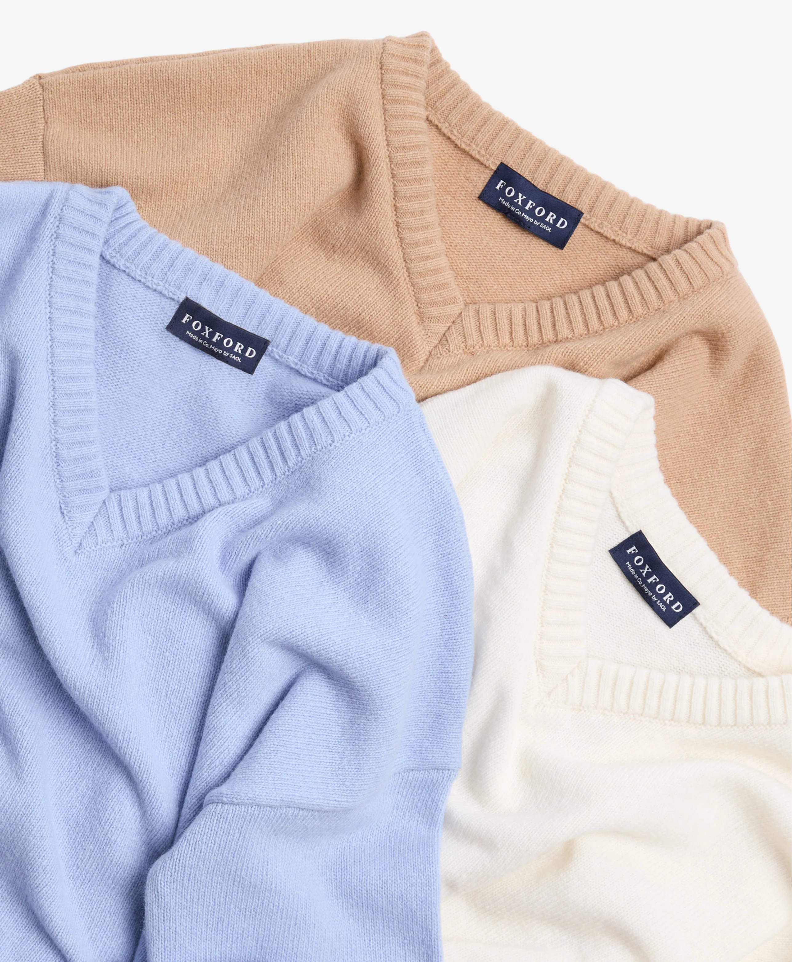 Foxford Classic Natural Lambswool V-Neck - Image 3