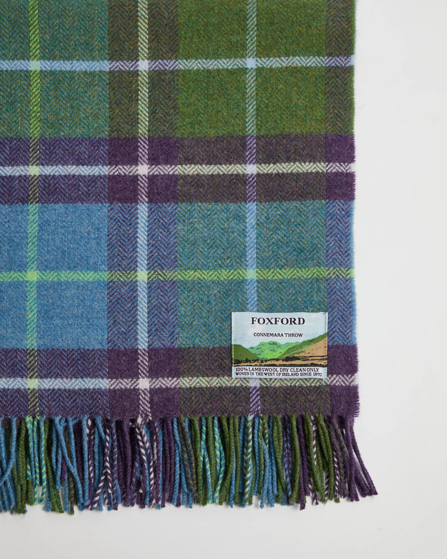 Foxford Connemara Lambswool Throw - Image 3